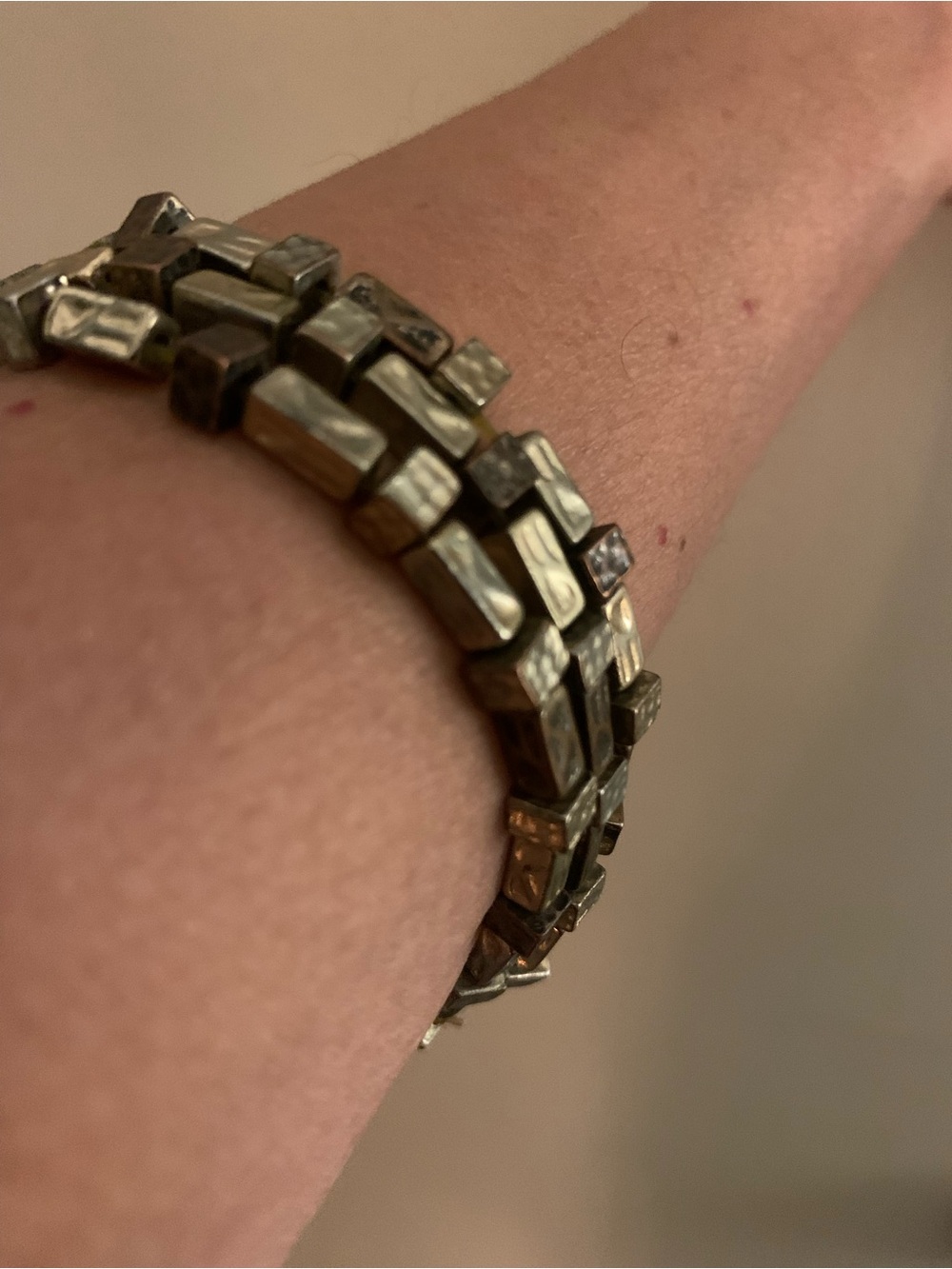 Stretch Magnetic Beaded Bracelet - Metallic Gray